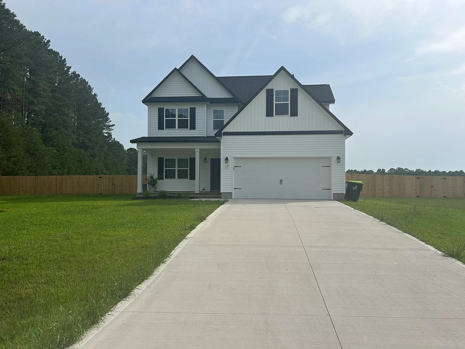 3 bed, 1686 sqft, $2,100 — Photo 1