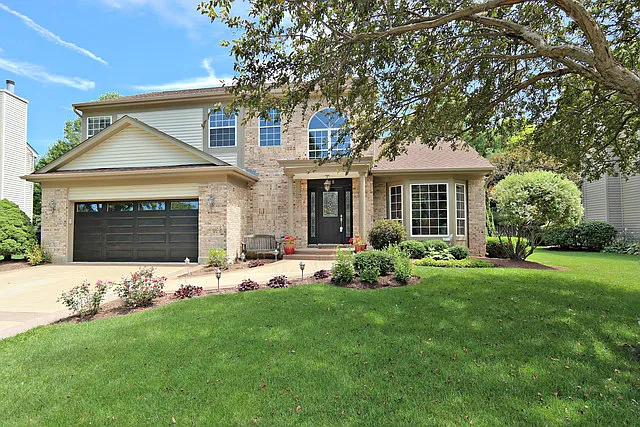 623 Kingsbury Ct photo 1