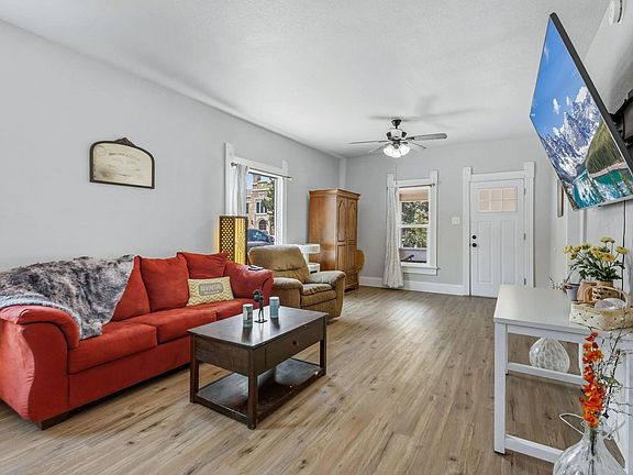 5th image of 131 Park Ave