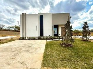 5049 Los Caballos Loop, Laredo, TX 78046