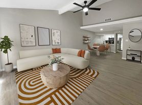 3707 1/2 Menchaca Rd