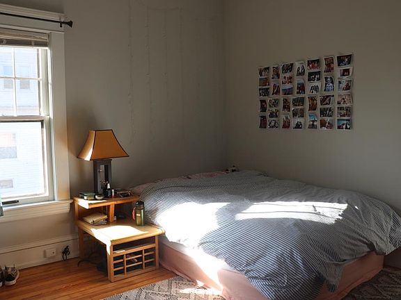 3rd image of 2337 Bellfield Ave