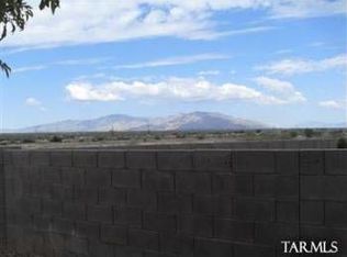 9414 N Scarlet Canyon Dr, Tucson, AZ 85743