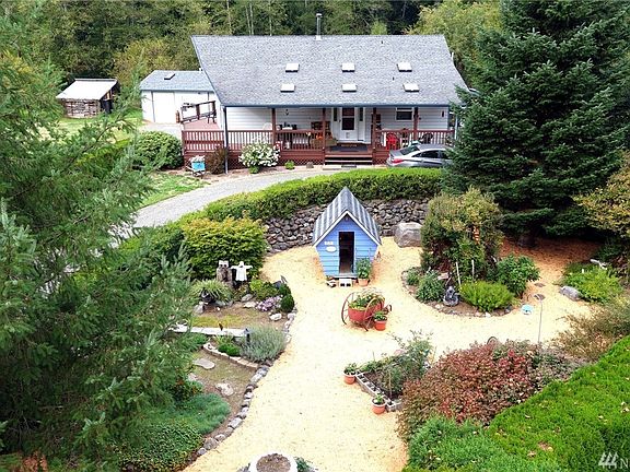 2nd image of 19607 Paradise Ln