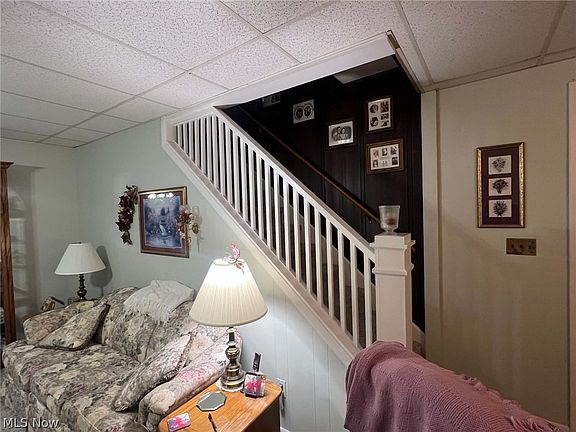 5th image of 901 N Chestnut St