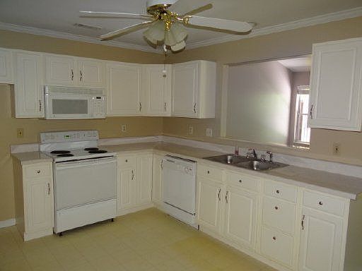 4th image of 7456 Creek Song Ct