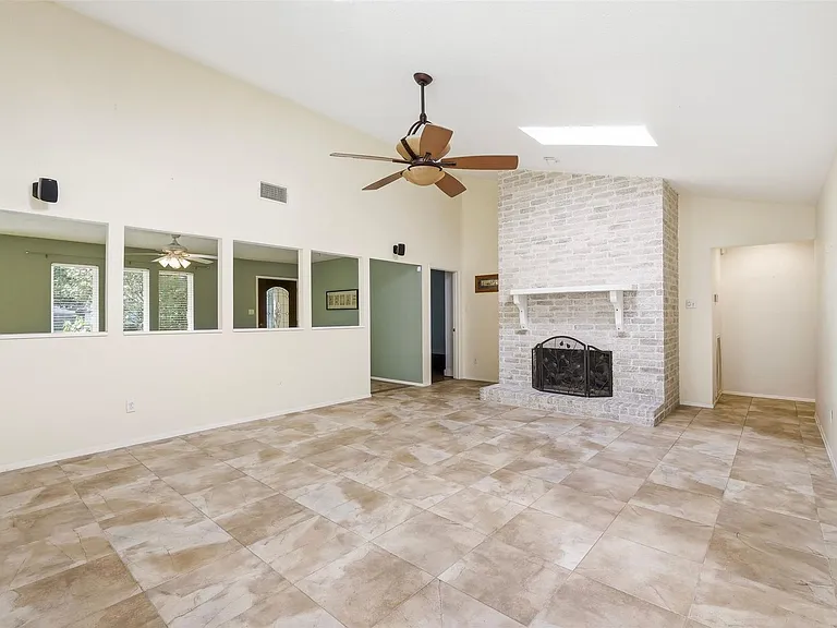 3807 Glenwood Springs Dr — Photo 8