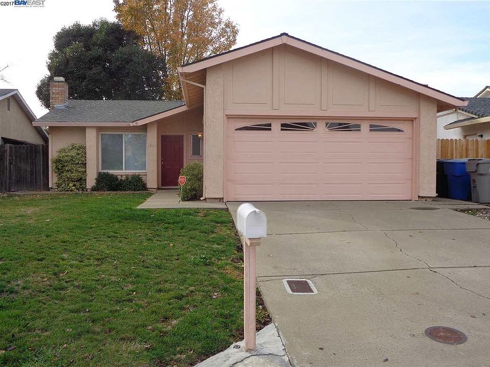 2nd image of 2901 Candido Dr