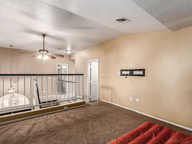 9009 N Twain St — Photo 23