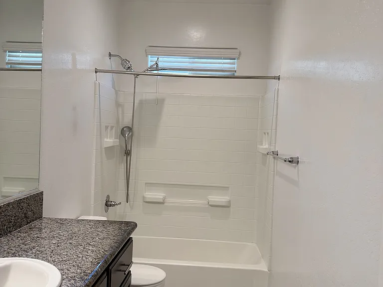 1908 E Monte Vista Ave — Photo 30
