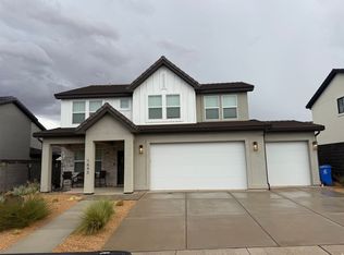 1643 S Star Springs Dr, Washington, UT 84780