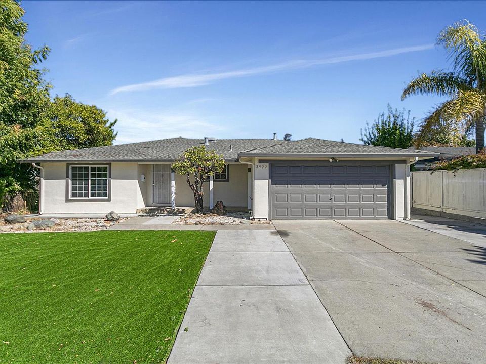 1st image of 2922 Aetna Way