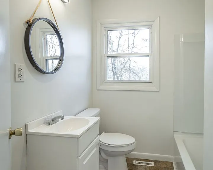 7725 Hansley Dr — Photo 9