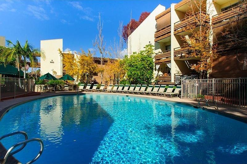 1st image of 1615 Hotel Cir S #309