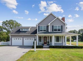 108 Starkweather Rd, Moosup, CT 06354