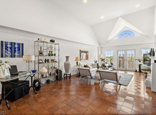 202 Shearwater Ct W APT 51, Jersey City, NJ