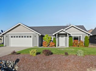 4594 Elmwood Dr, Blaine, WA 98230