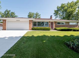 282 Great Western Ave, Glen Ellyn, IL 60137