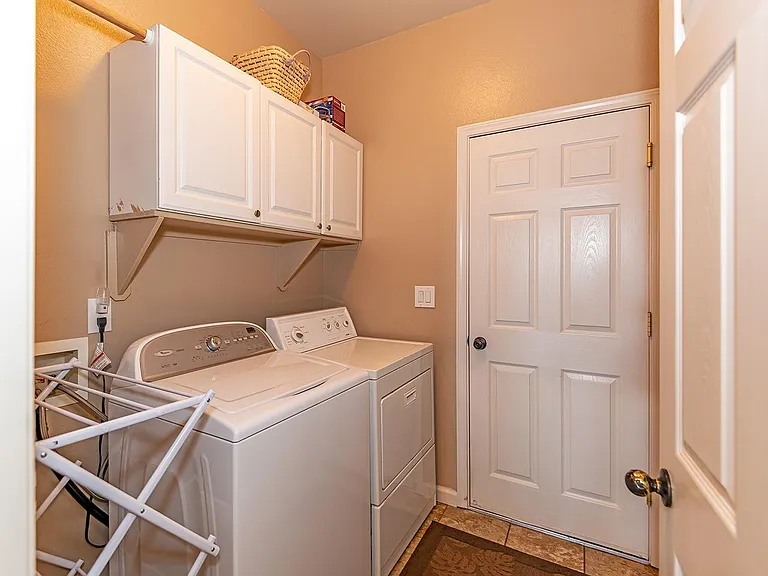 1691 Iron Mountain Dr — Photo 16