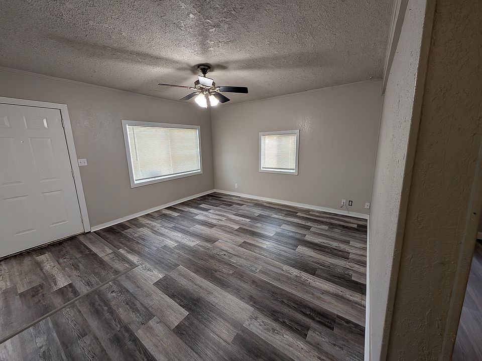 1st image of 1930 Lana Ave NE