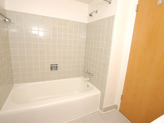 5th image of 509 N Midvale Blvd #3