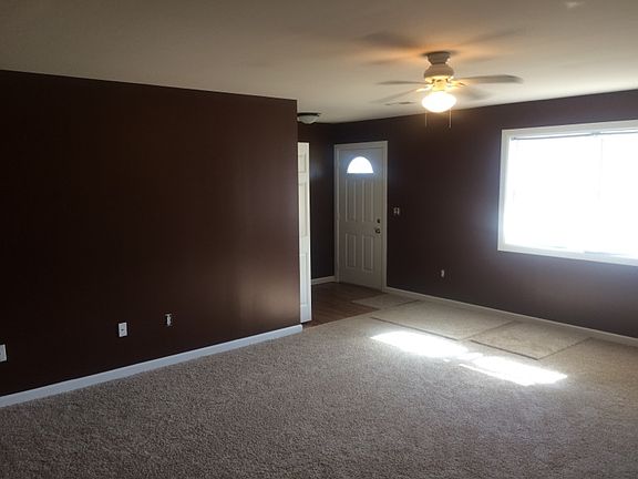 2nd image of 2214 Nichole Ln APT A
