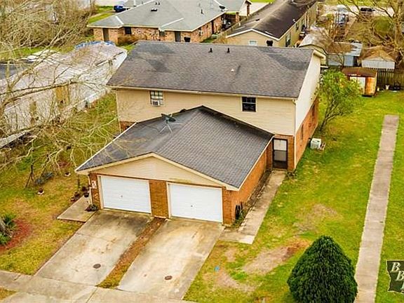3rd image of 413 Overton Dr