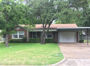 515 Winters St, River Oaks, TX 76114