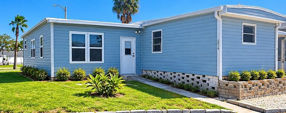 1st image of 6580 SEMINOLE BOULEVARD N #301A