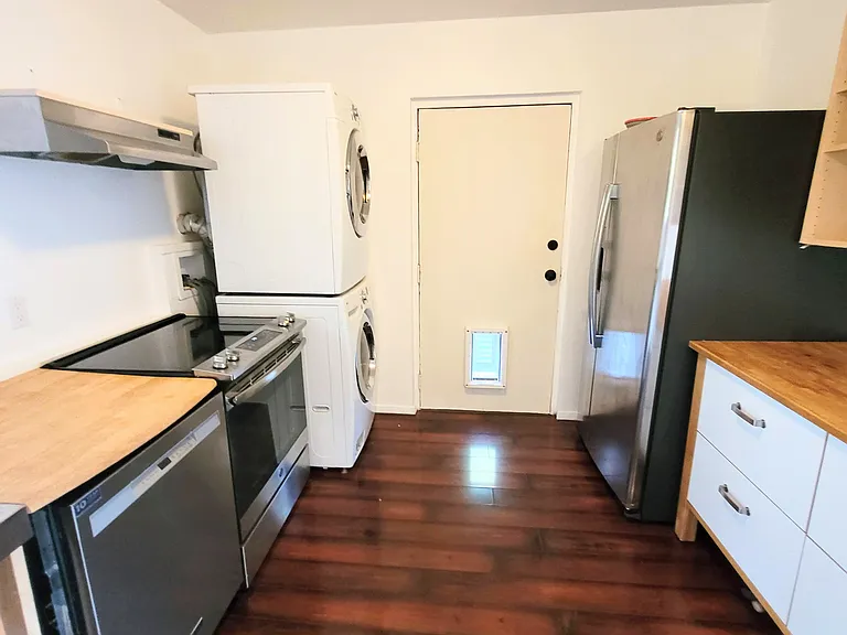 2614 N East St #2 — Photo 3