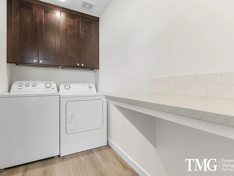 StJamesTriplex — Photo 18