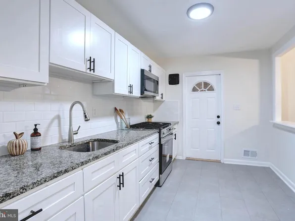 5751 Utrecht Rd, Baltimore, MD 21206