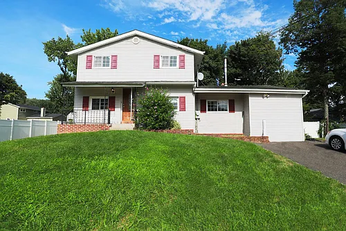 19 Balin Ave Photo 1