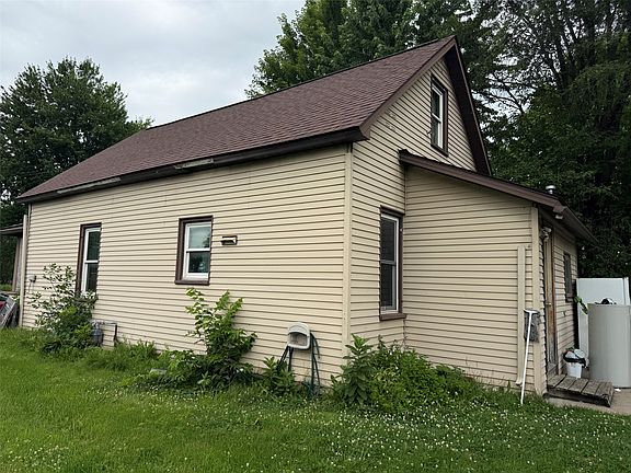 4th image of 224 Ruth Avenue