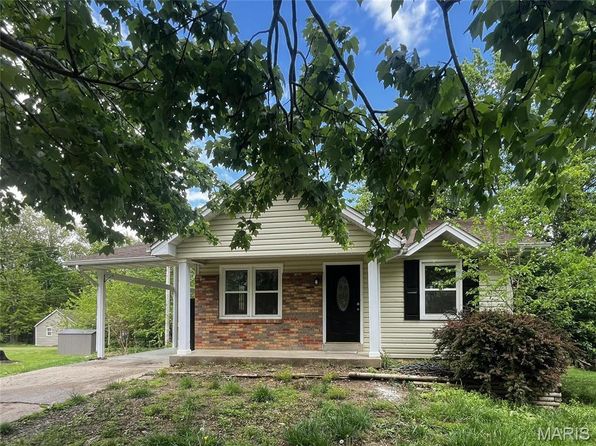 939 Vosholl Ave, Warrenton, MO 63383