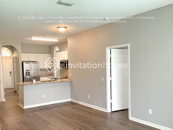3rd image of 10414 Glen Willow Ln