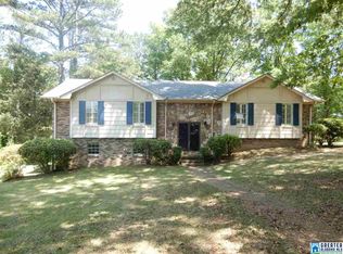 628 Briarwood Dr, Bessemer, AL 35020