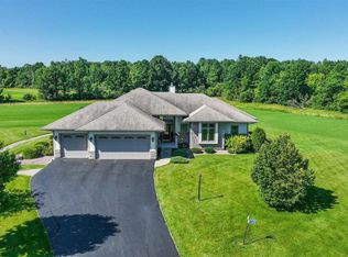 11829 Brookview Ct, Marshfield, WI 54449