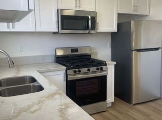 1225 W 166th St #204, Gardena, CA 90247