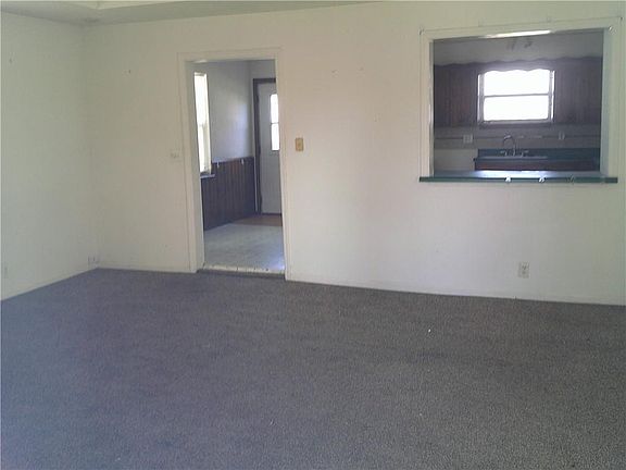 2nd image of 704 W Wea St