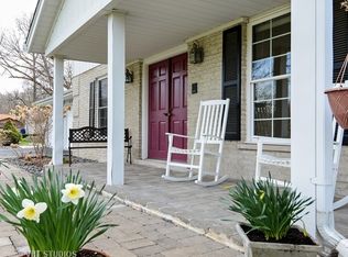 22900 Oakland Dr, Steger, IL