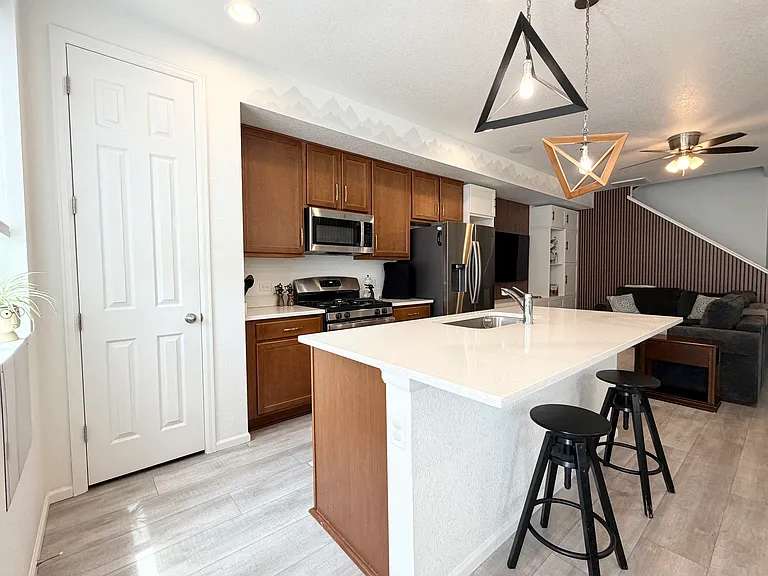 5327 Warrior St #5327 — Photo 4