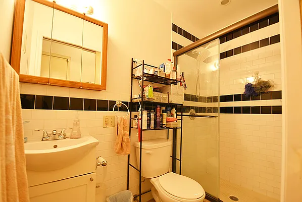 Rented by SBJ Brokerage, LLC | media 31