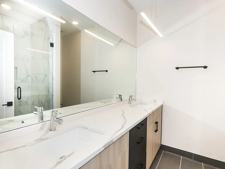 3762 S Indiana Ave #3 — Photo 11