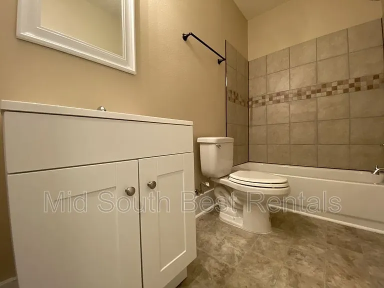 4200 Alma St — Photo 7