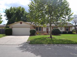 300 Baker Ln, Carlisle, OH