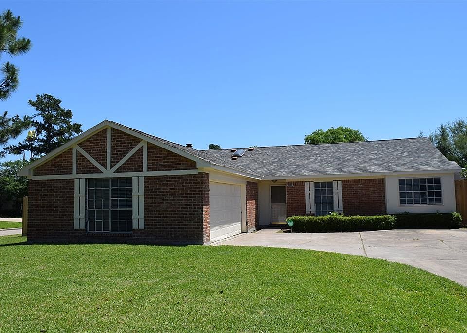1st image of 203 Applewhite Dr