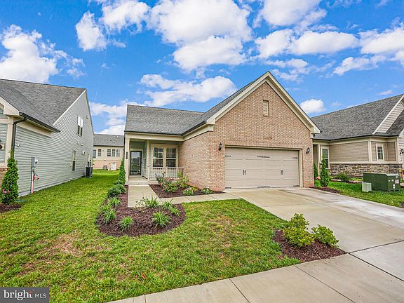 3rd image of 21899 Hawksbill High Cir
