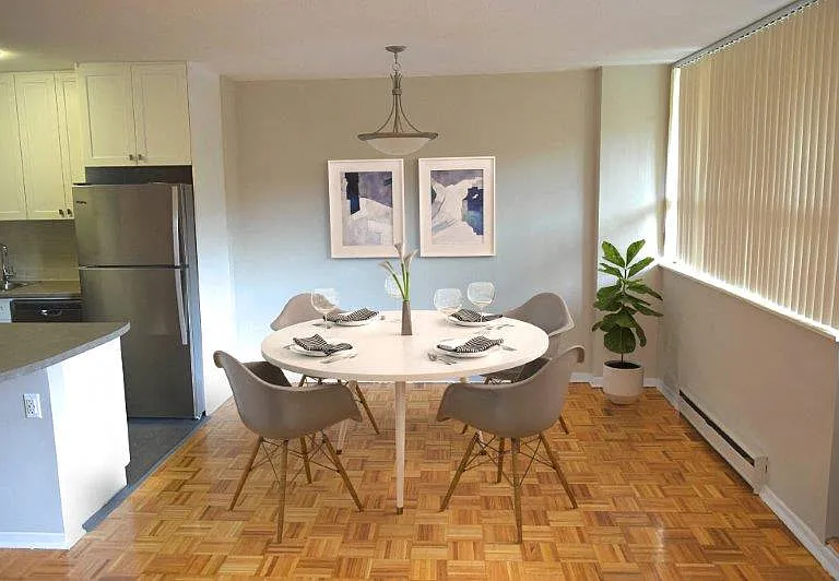 1209 Richmond St — Photo 4