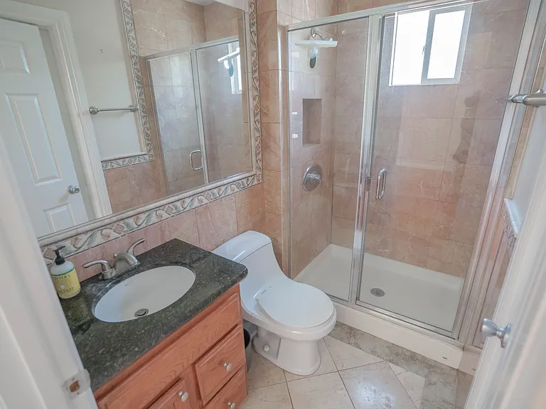 4215 Camero Ave — Photo 5